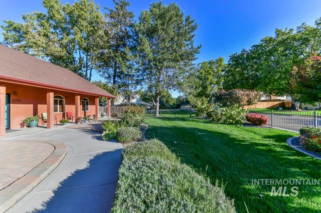 2214 Washington, Caldwell, ID 83605