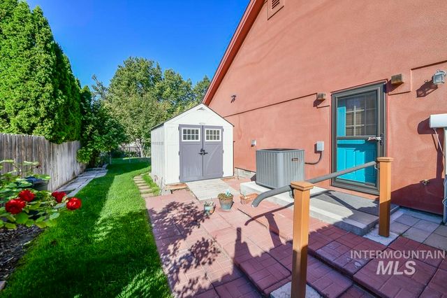 2214 Washington, Caldwell, ID 83605