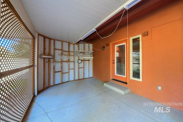 2214 Washington, Caldwell, ID 83605