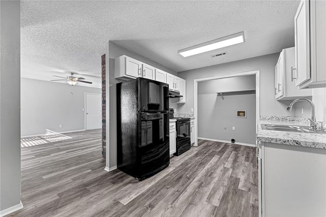 4418 & 4420 W Franciscan Trail, Fayetteville, AR 72704