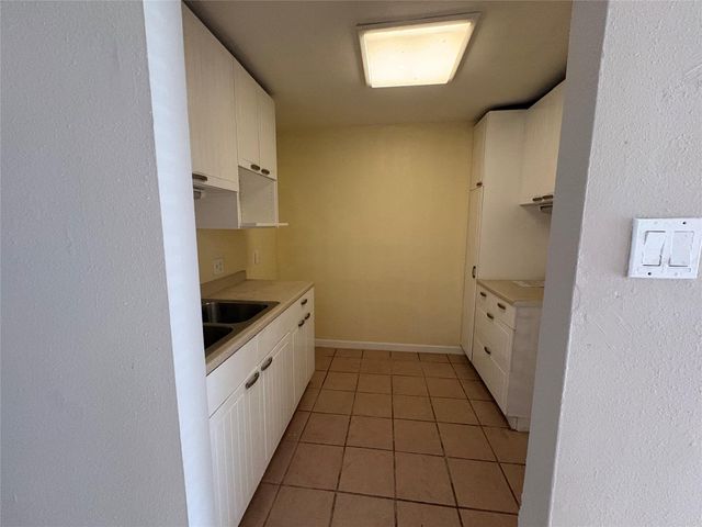 1014 Graham Drive I3, Tomball, TX 77375