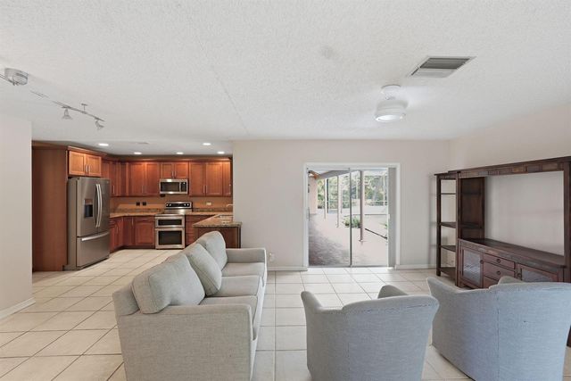 601 NW 71ST Avenue, Plantation, FL 33317