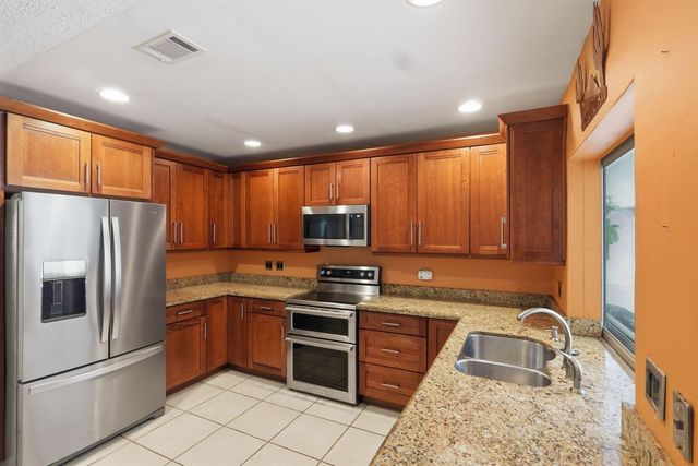 601 NW 71ST Avenue, Plantation, FL 33317