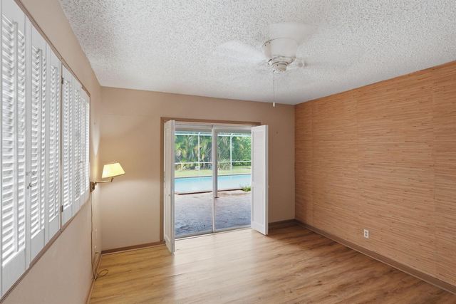 601 NW 71ST Avenue, Plantation, FL 33317