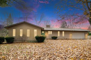 9670 Treetop Drive, Galesburg, MI 49053