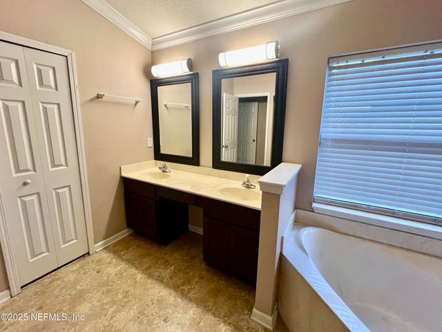 13886 WILD HAMMOCK Trail, Jacksonville, FL 32226