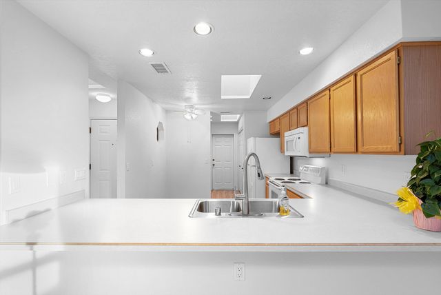 3253 ESPLANADE Circle SE, Rio Rancho, NM 87124