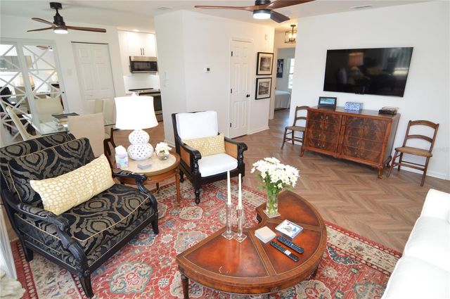 5048 BEACH DRIVE SE F, St Petersburg, FL 33705