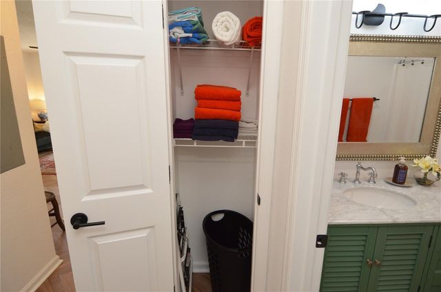 5048 BEACH DRIVE SE F, St Petersburg, FL 33705