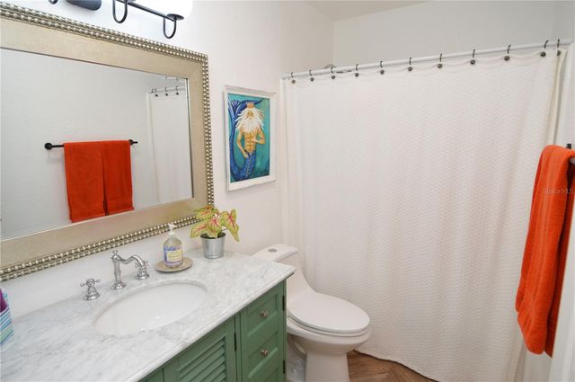 5048 BEACH DRIVE SE F, St Petersburg, FL 33705