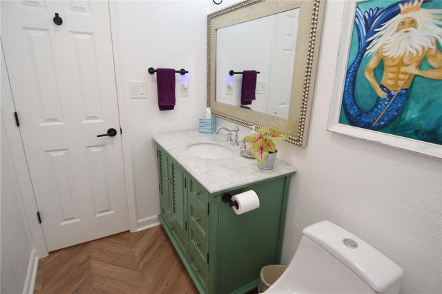 5048 BEACH DRIVE SE F, St Petersburg, FL 33705