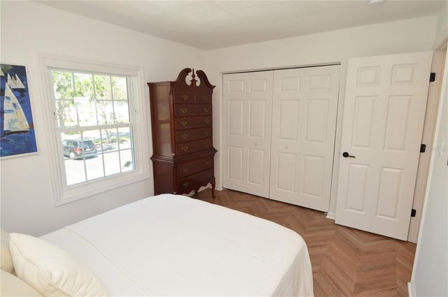 5048 BEACH DRIVE SE F, St Petersburg, FL 33705