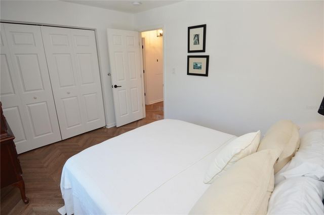 5048 BEACH DRIVE SE F, St Petersburg, FL 33705