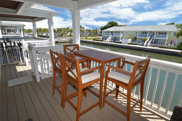 5048 BEACH DRIVE SE F, St Petersburg, FL 33705