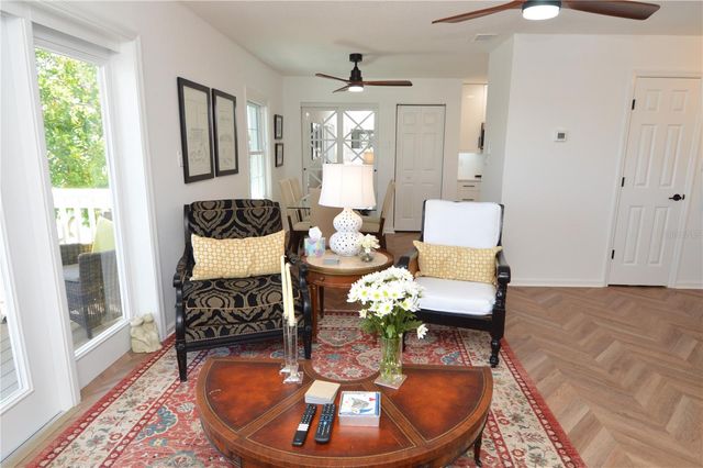 5048 BEACH DRIVE SE F, St Petersburg, FL 33705