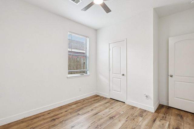 1819 Opal Peach Drive, Rosharon, TX 77583