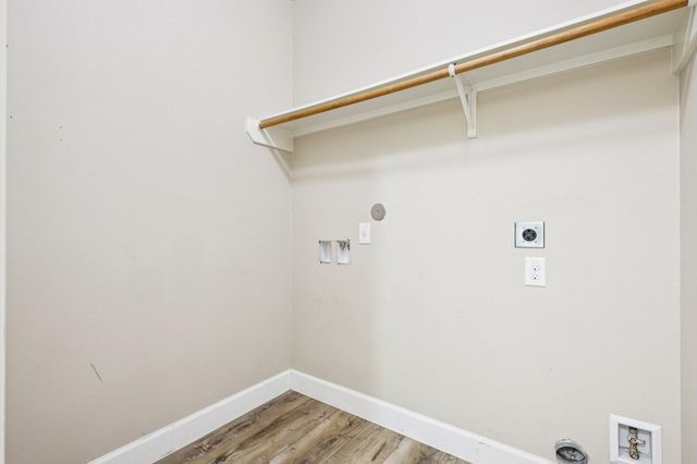 1819 Opal Peach Drive, Rosharon, TX 77583