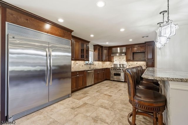 65 Washington Valley Rd, Warren Twp., NJ 07059