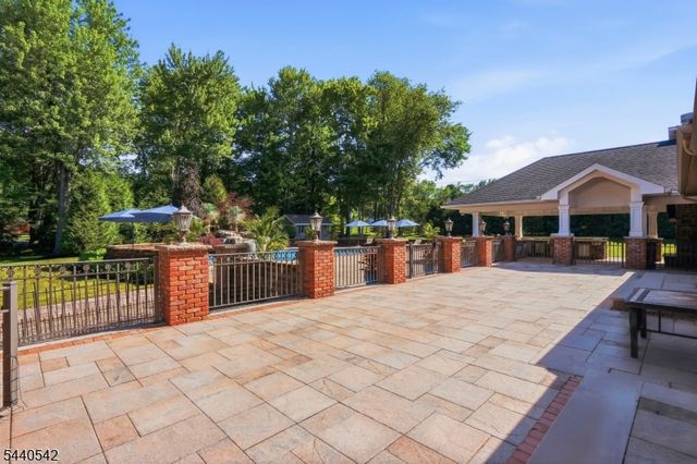 65 Washington Valley Rd, Warren Twp., NJ 07059