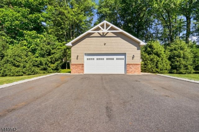 65 Washington Valley Rd, Warren Twp., NJ 07059