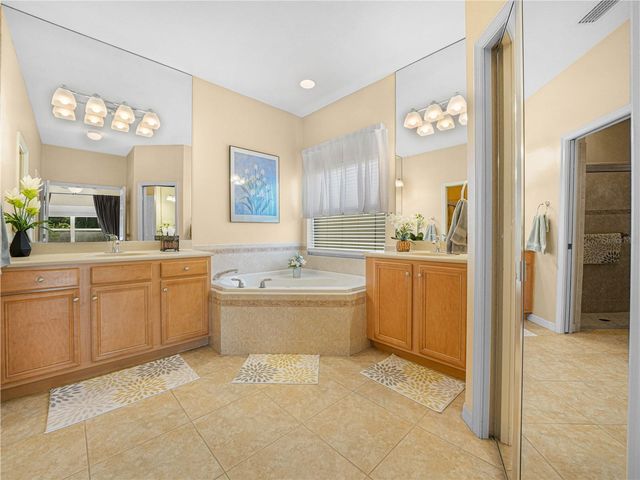 5337 HOGAN LANE, Winter Haven, FL 33884