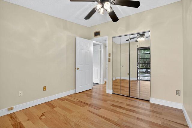 7711 Ashmont 215, Tamarac, FL 33321