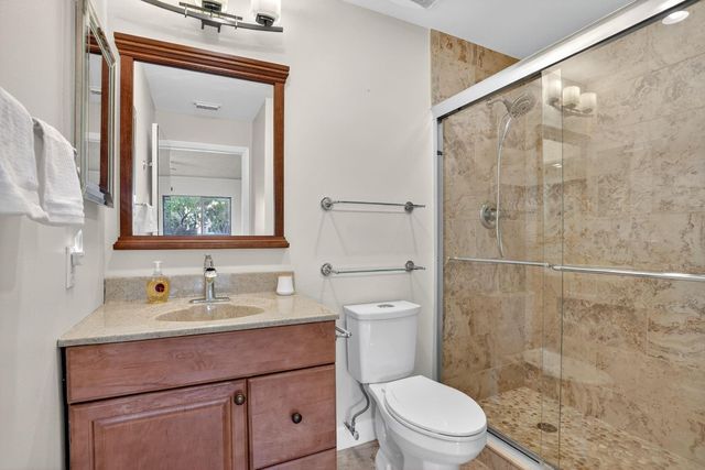 7711 Ashmont 215, Tamarac, FL 33321