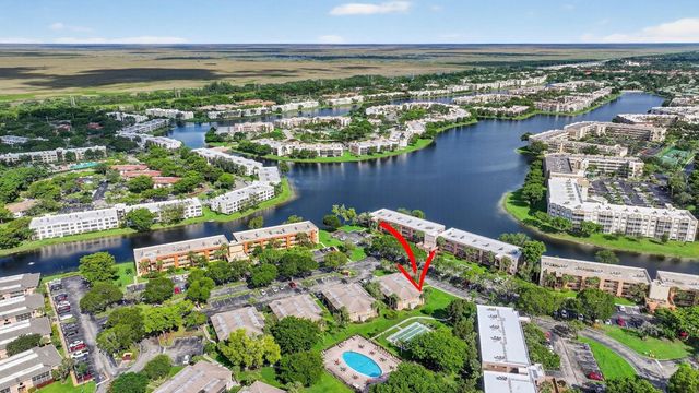 7711 Ashmont 215, Tamarac, FL 33321