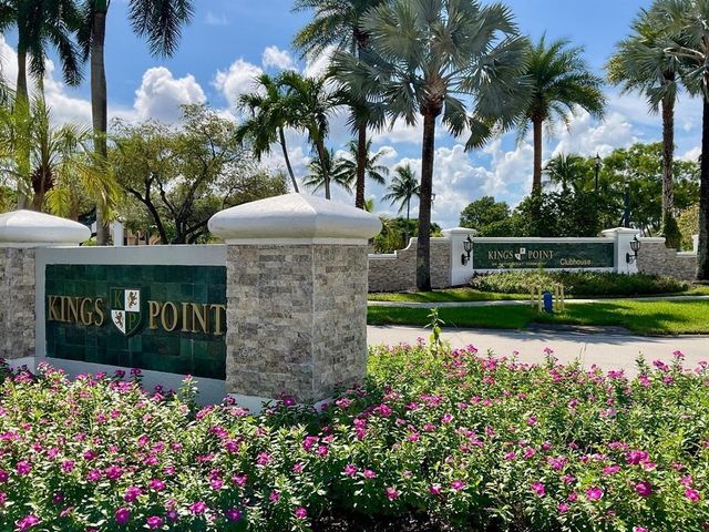 7711 Ashmont 215, Tamarac, FL 33321