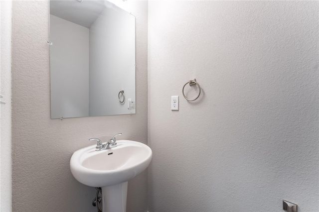 6601 SW Chestnut Hill Road, Bentonville, AR 72713