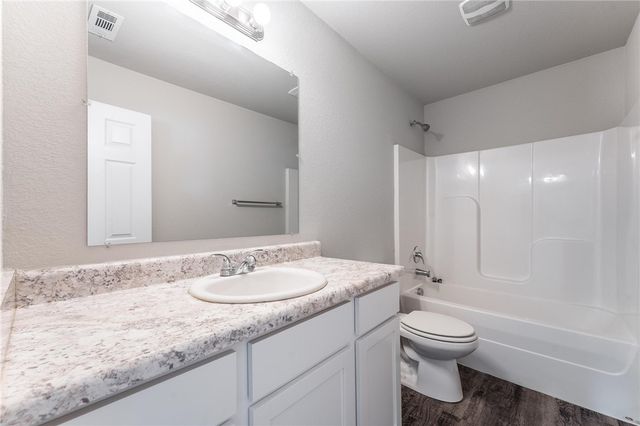 6601 SW Chestnut Hill Road, Bentonville, AR 72713