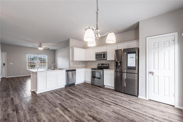 6601 SW Chestnut Hill Road, Bentonville, AR 72713