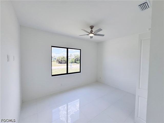 3032 NW 41st AVE, Cape Coral, FL 33993