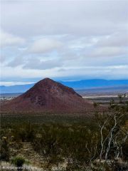 1 Twinn Buttes Avenue, California City, CA 93505