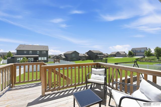 7165 N 167th Street, Bennington, NE 68007