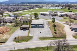 921 E Douglas Street, Prairie Grove, AR 72753