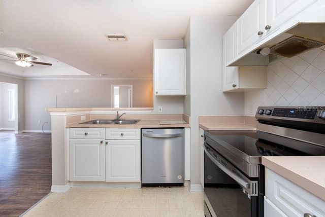 18001 RICHMOND PLACE DRIVE 1032, Tampa, FL 33647