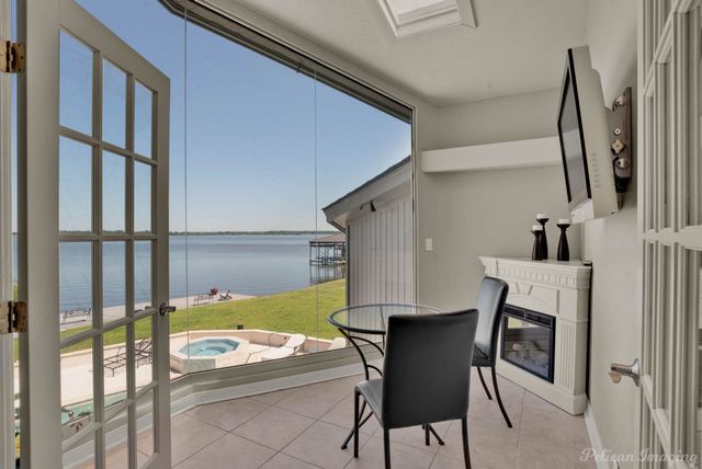 5705 Shoreline Drive, Shreveport, LA 71119