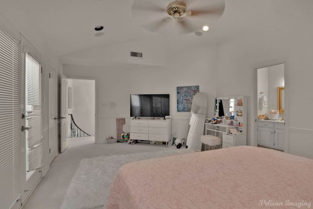 5705 Shoreline Drive, Shreveport, LA 71119