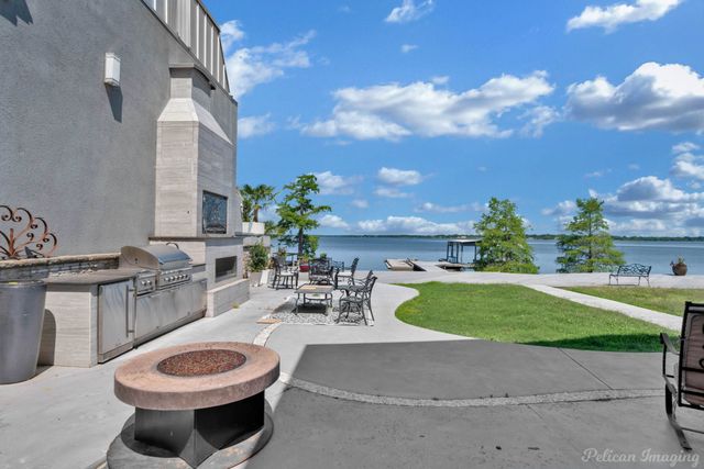 5705 Shoreline Drive, Shreveport, LA 71119