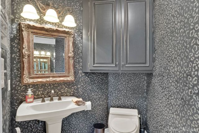 5705 Shoreline Drive, Shreveport, LA 71119