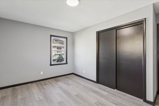 17641 Burnham Avenue, Lansing, IL 60438