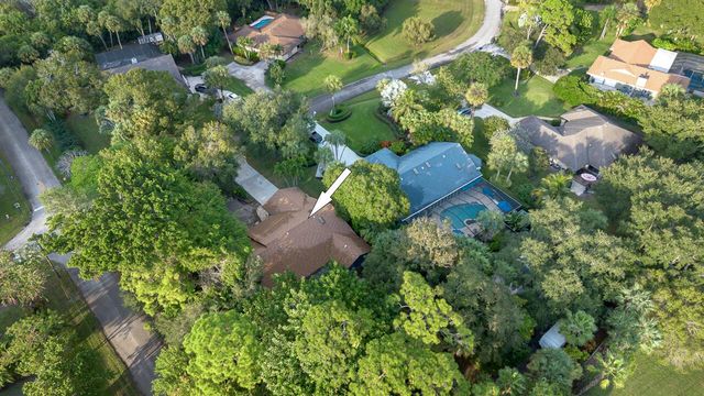 1090 SE Buttonwood Circle SE, Stuart, FL 34997