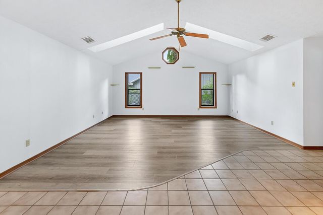 1090 SE Buttonwood Circle SE, Stuart, FL 34997