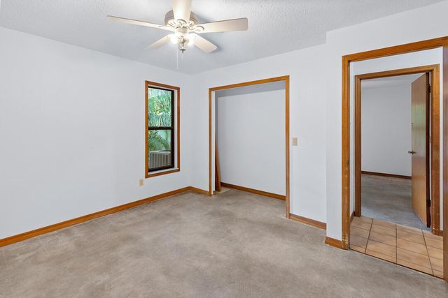 1090 SE Buttonwood Circle SE, Stuart, FL 34997