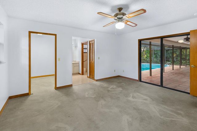 1090 SE Buttonwood Circle SE, Stuart, FL 34997