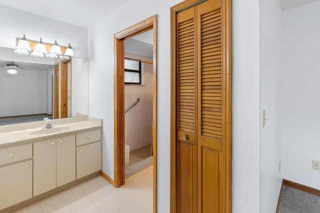 1090 SE Buttonwood Circle SE, Stuart, FL 34997