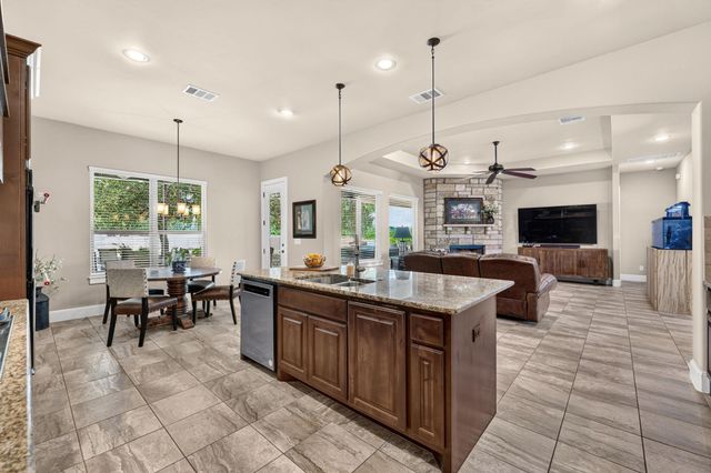105 Coopers Hill RD, Georgetown, TX 78633