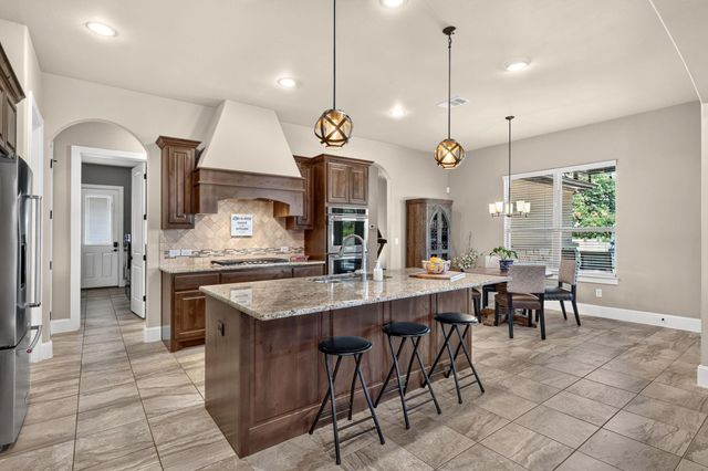 105 Coopers Hill RD, Georgetown, TX 78633