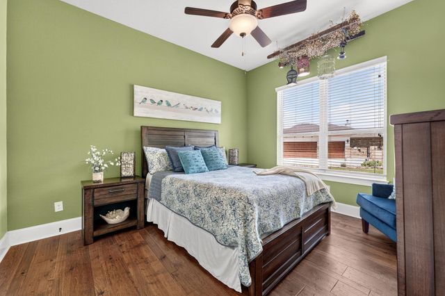 105 Coopers Hill RD, Georgetown, TX 78633
